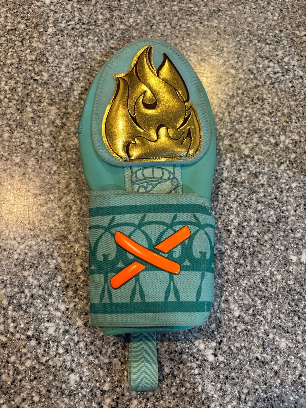 ARIA Lady Liberty Youth Baseball Sliding Mitt